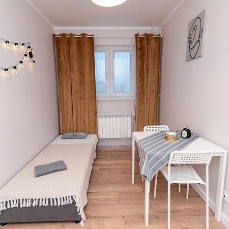 Regem Wola Apartment Варшава Екстериор снимка