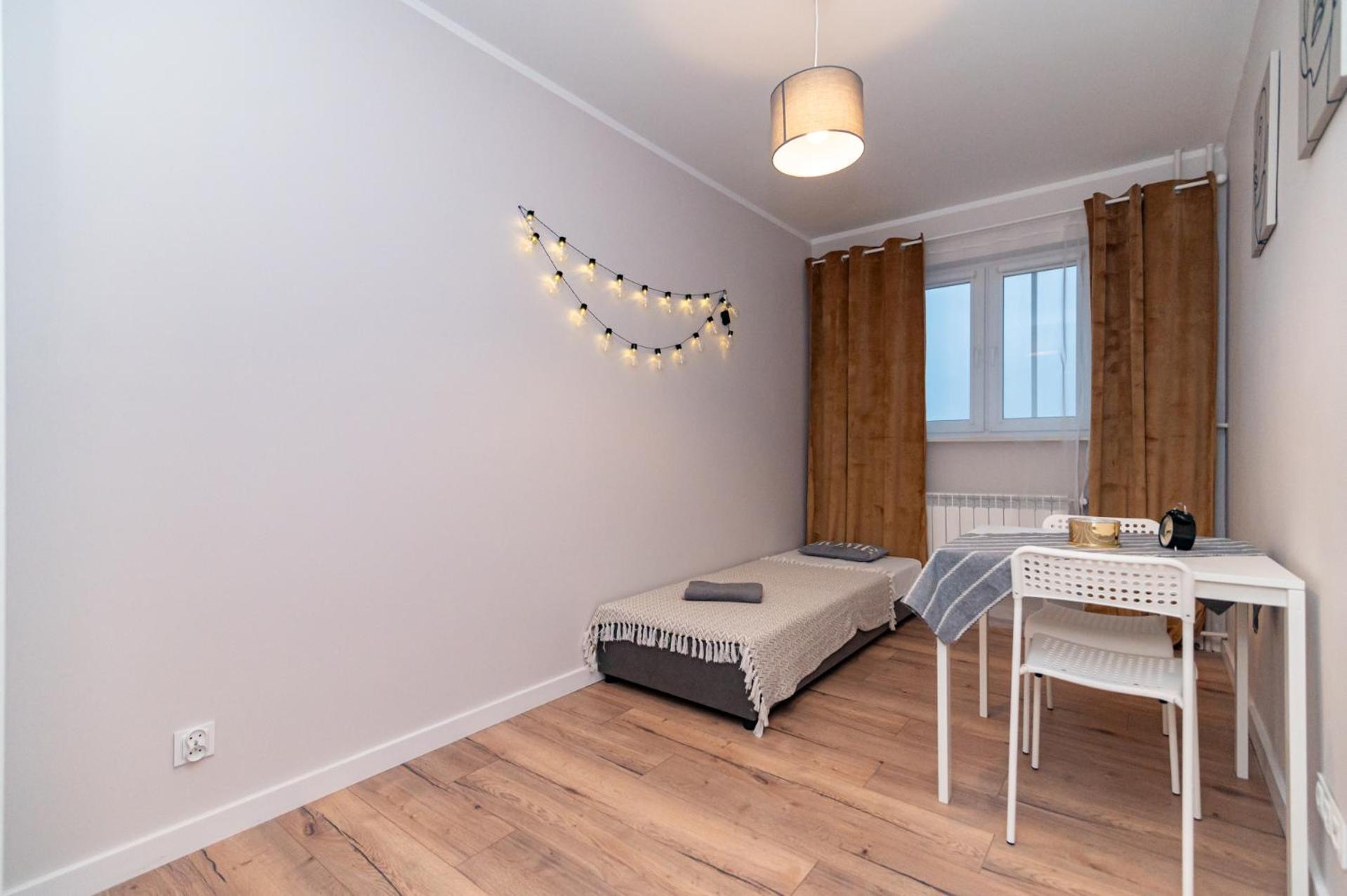 Regem Wola Apartment Варшава Екстериор снимка