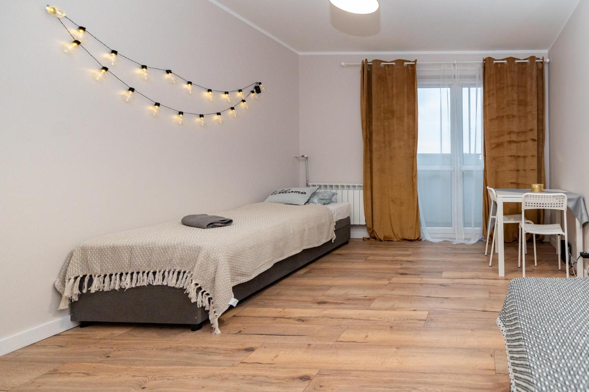 Regem Wola Apartment Варшава Екстериор снимка