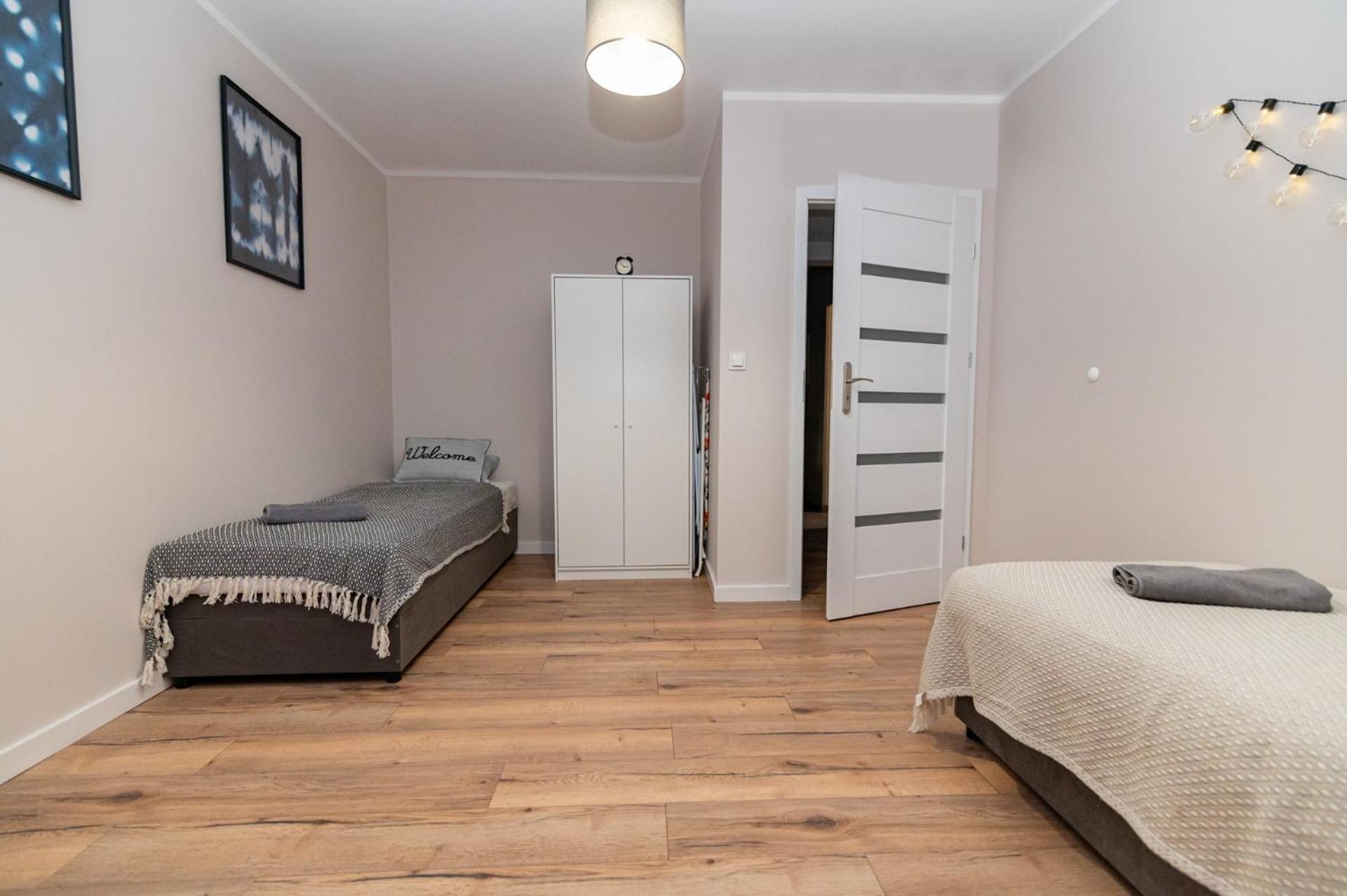 Regem Wola Apartment Варшава Екстериор снимка